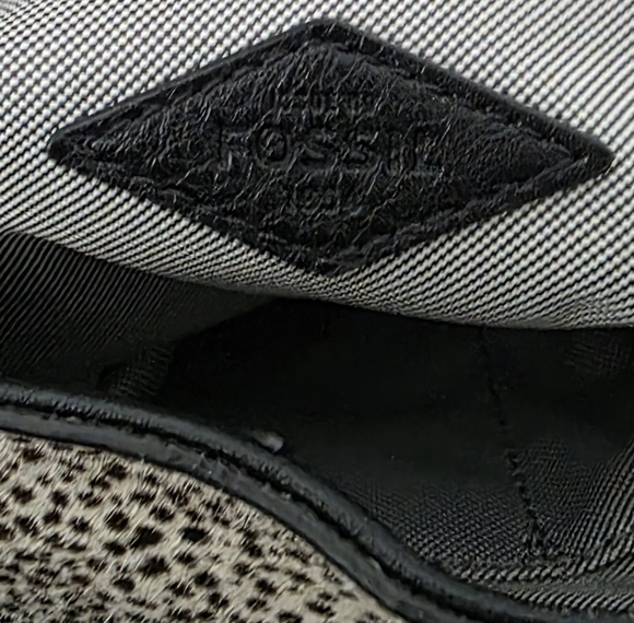 Fossil Amelia Crossbody/backpack - Picture 3 of 14